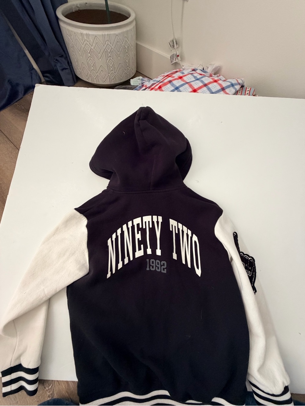 H&M Boys Printed Sweatshirt Baseball Jacket - Picture 8 of 8